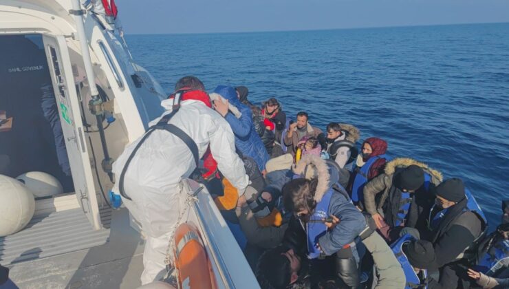 Yunan unsurlarınca ölüme terk edilen 56 kaçak göçmen kurtarıldı